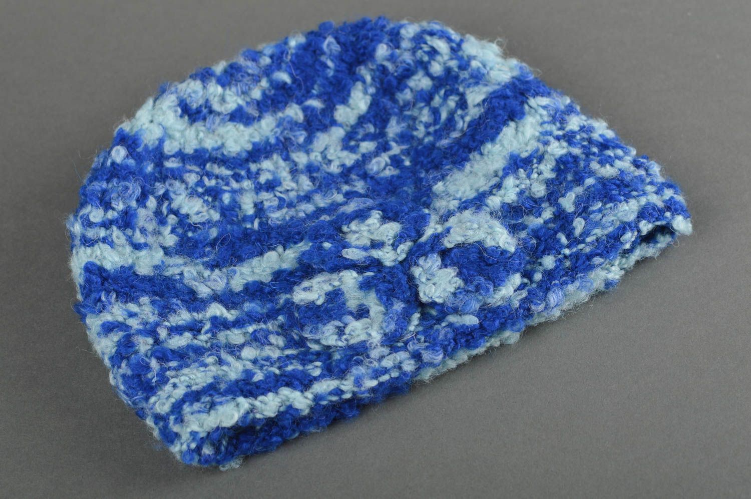 Bonnet au crochet fait main Chapeau tricot bleu chaud d'hiver Vêtement enfant photo 3