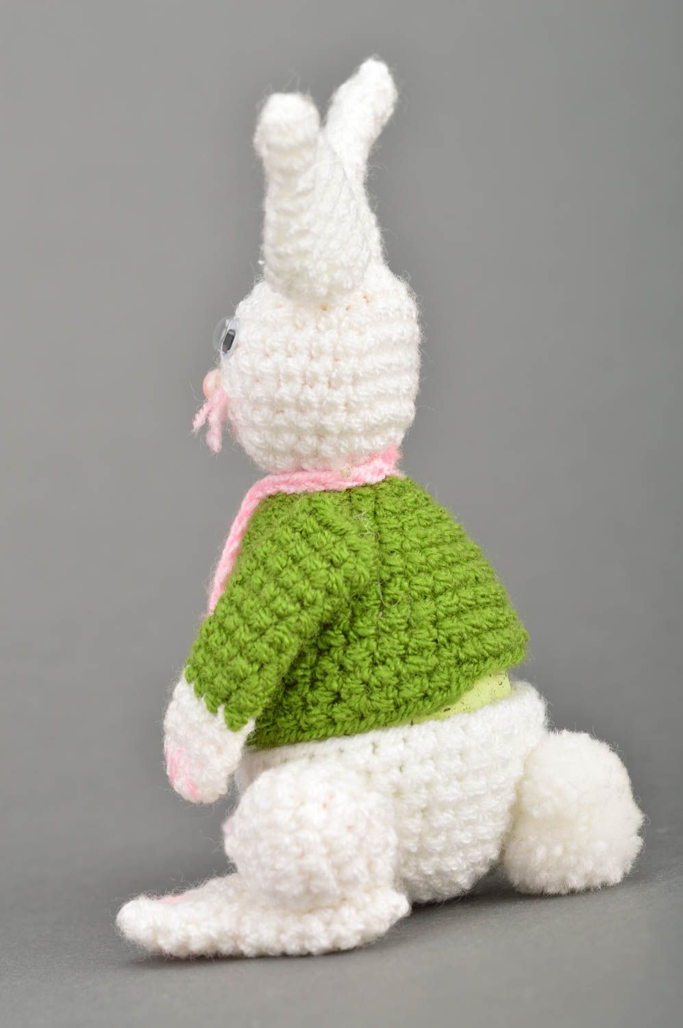 Joli jouet mou tricoté au crochet fait main en fils acryliques Lapin décoration photo 5