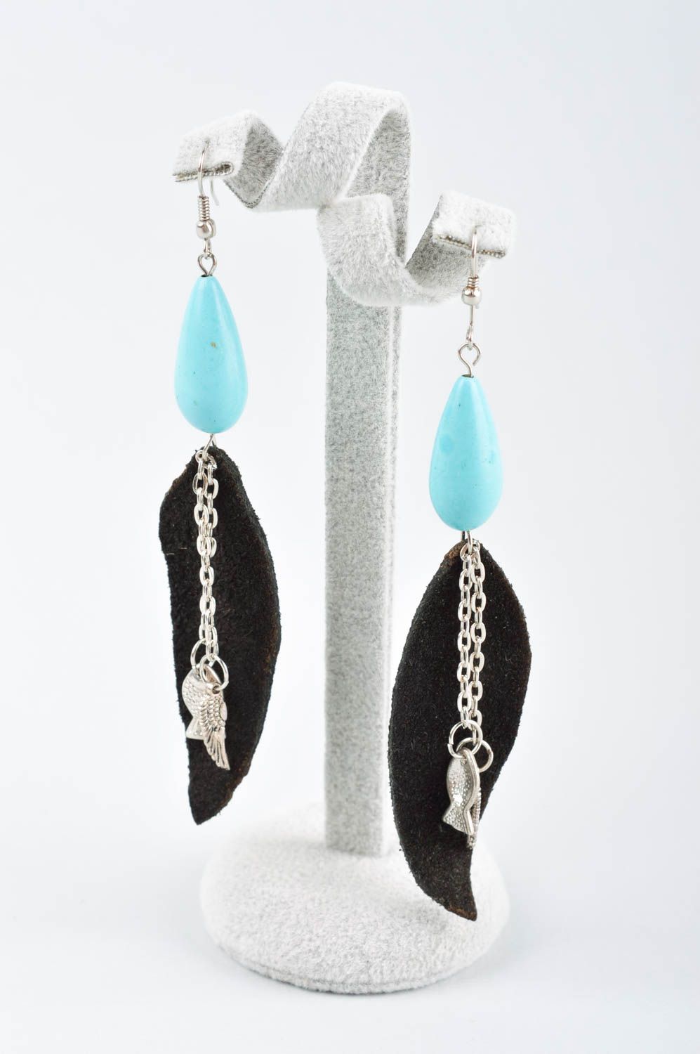 Stylish handmade leather earrings dangle leaf earrings leather goods for girls photo 2
