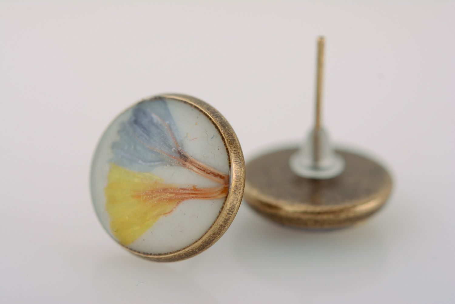 Handmade yellow and blue women's stud earrings with dried flower petals coated with epoxy  photo 2