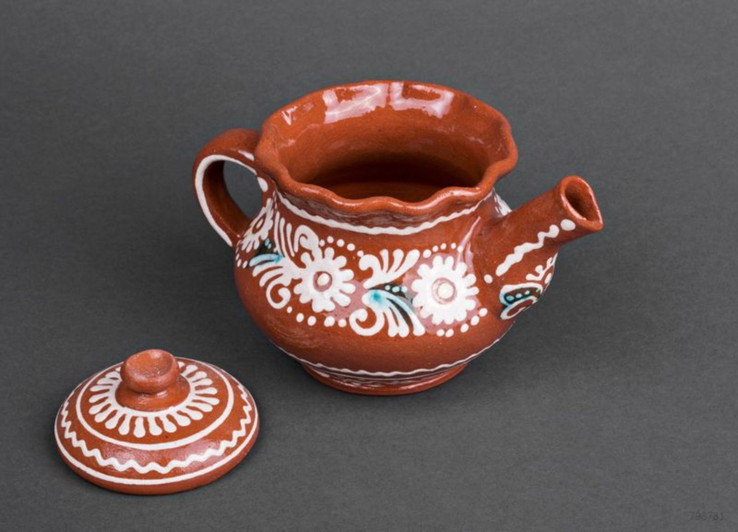 Decorative teapot photo 2