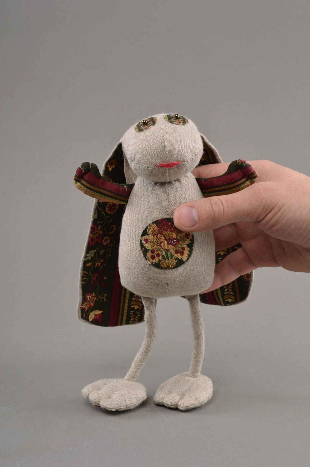 Muñeco de peluche hecho a mano regalo para niño juguete infantil liebre  foto 4