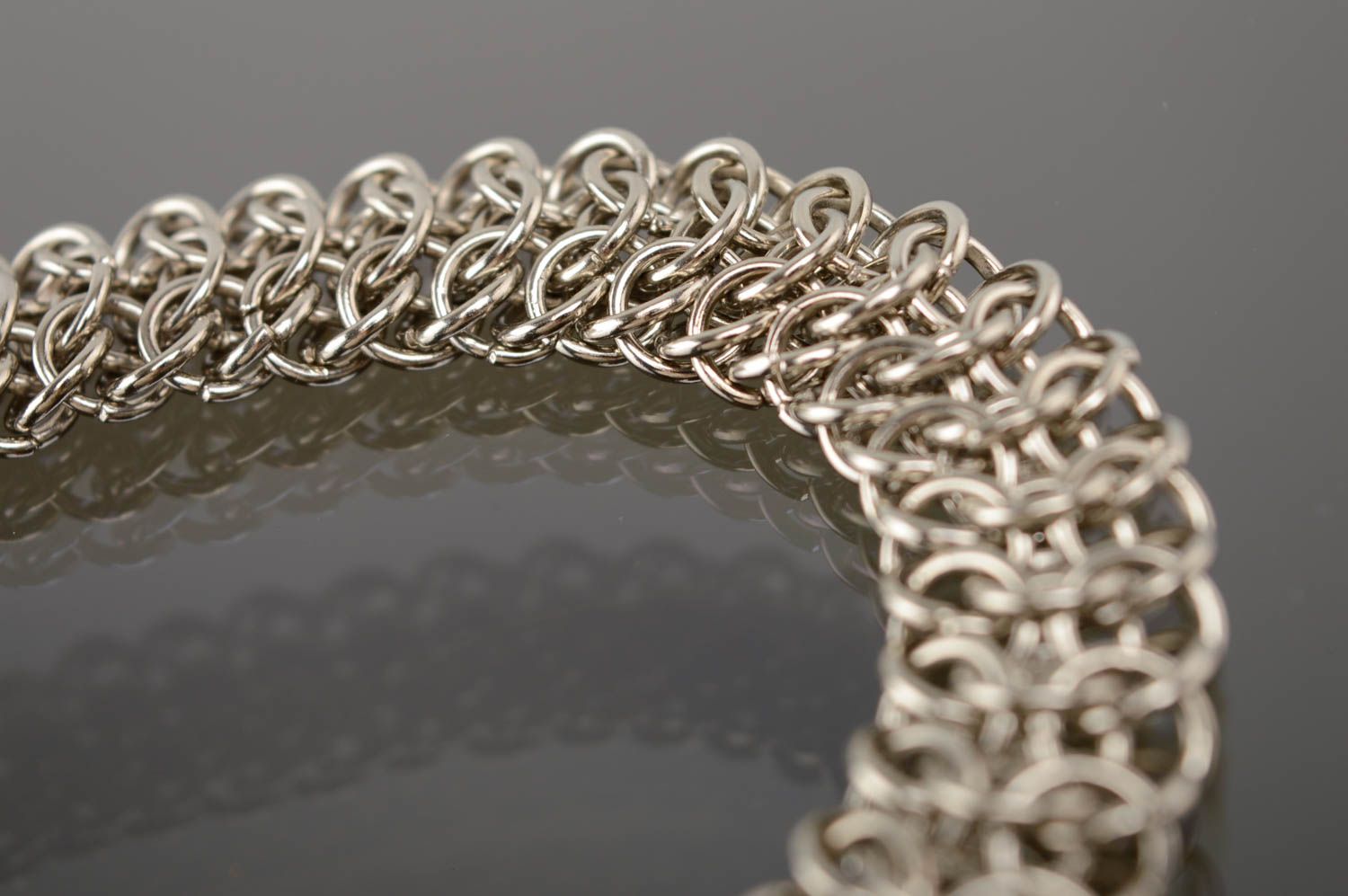 Handmade Armband aus Metall in Webtechnik  foto 5
