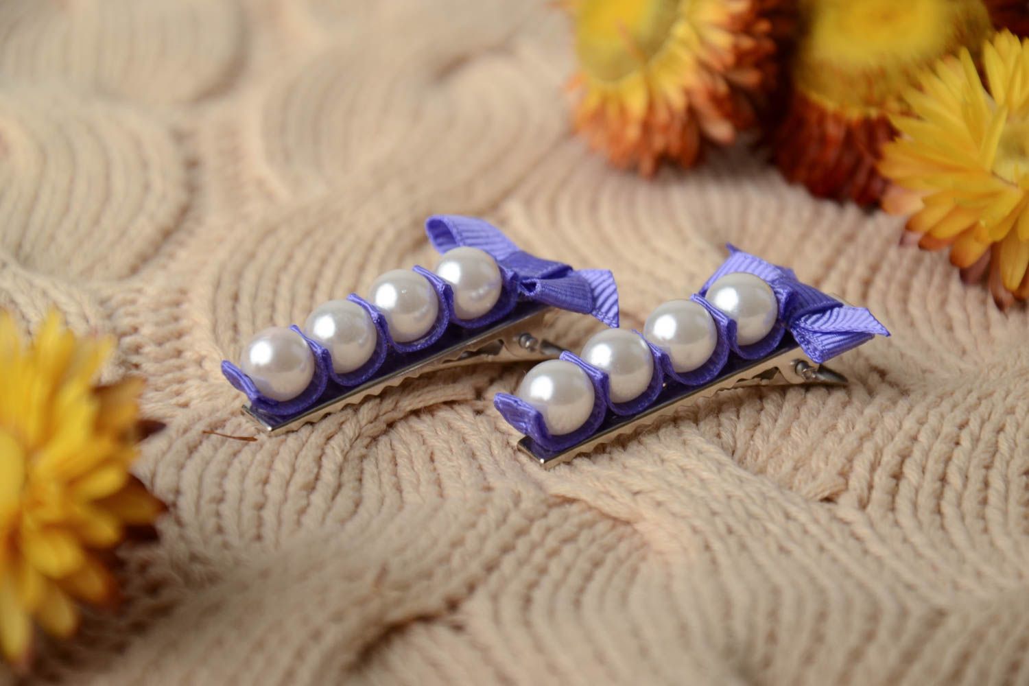 Set of 2 handmade decorative hair clips with violet rep ribbons and white beads  photo 1