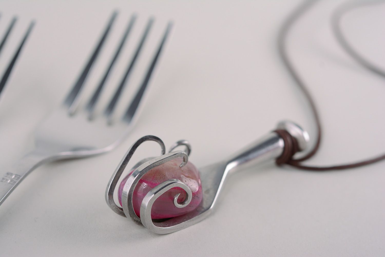 Handmade metal fork pendant with pink stone photo 1