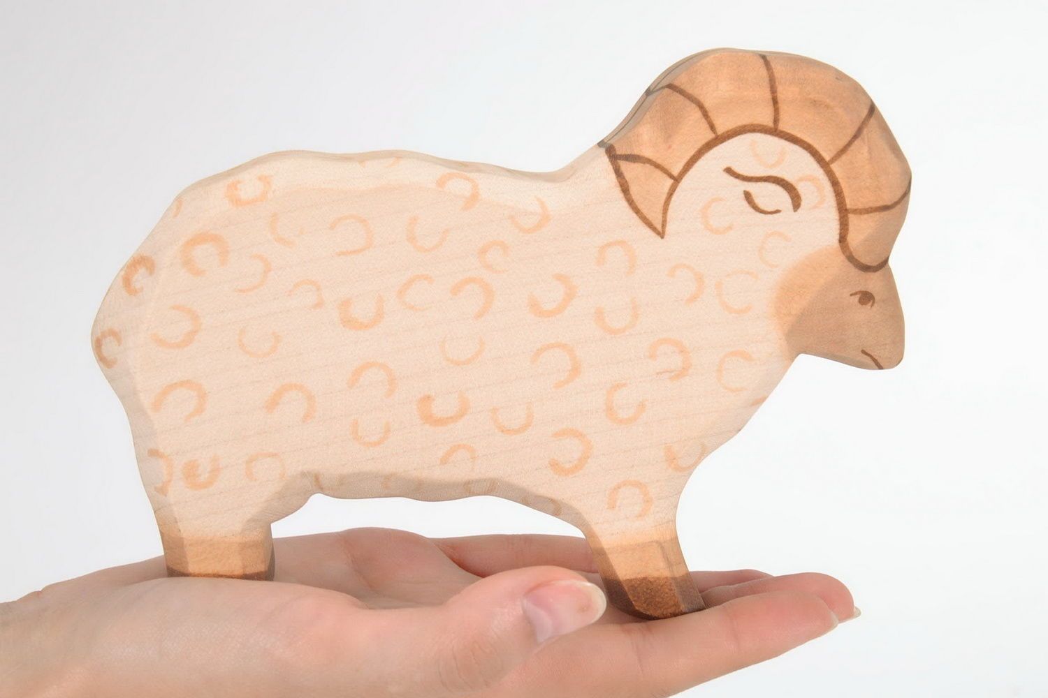Figurine mouton faite main Statuette design en bois Décoration d'intérieur photo 3