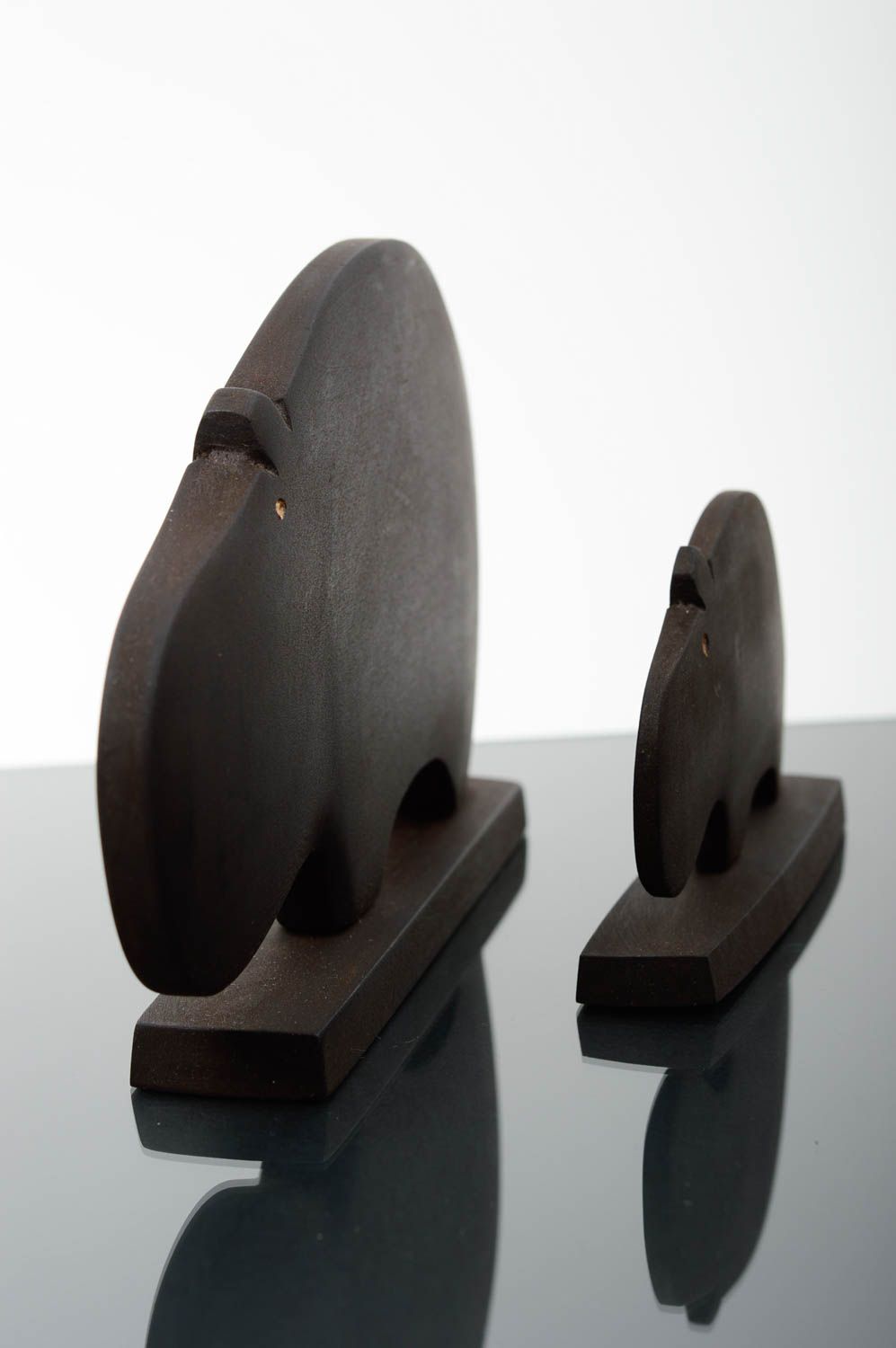 Статуэтки из дерева ясеня черные ручной работы для декора бегемоты набор 2 шт фото 2