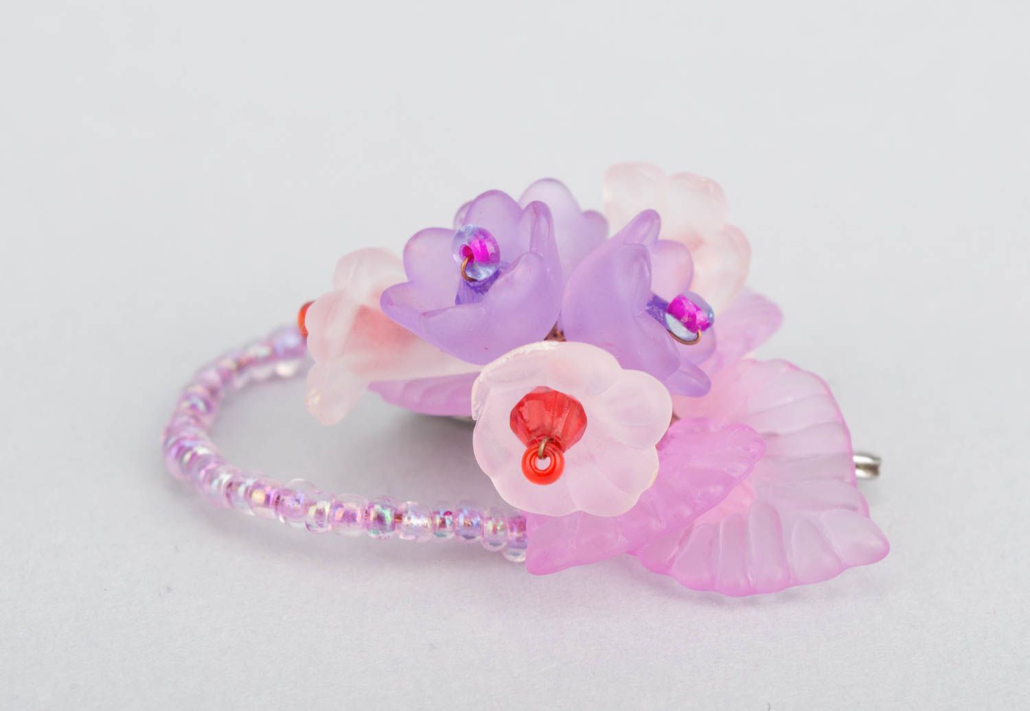Broche mauve Bijou fait main floral en perles de rocaille Accessoire pour femme photo 3