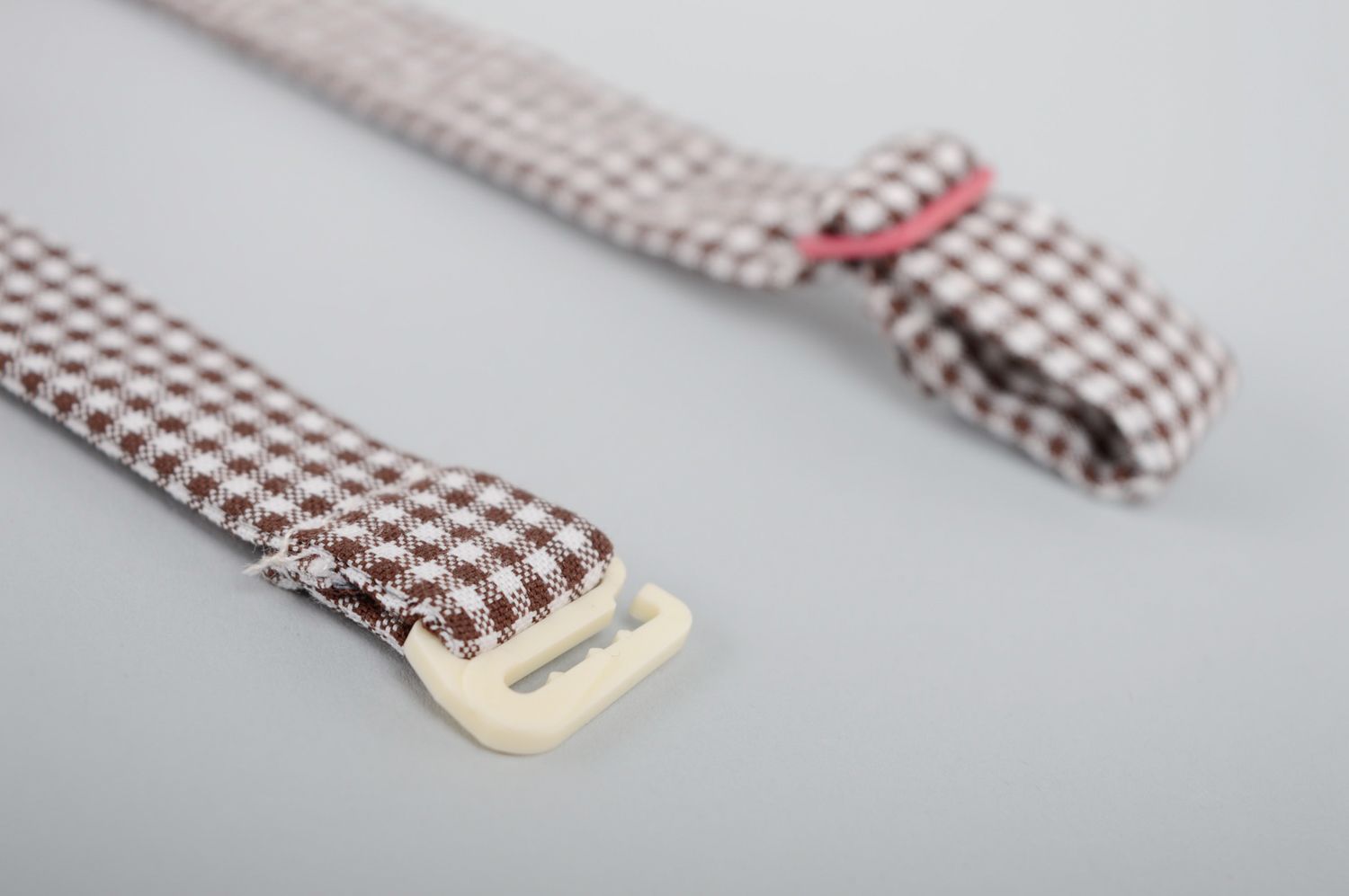 Текстильный галстук-бабочка самовяз в маленькую клетку фото 4