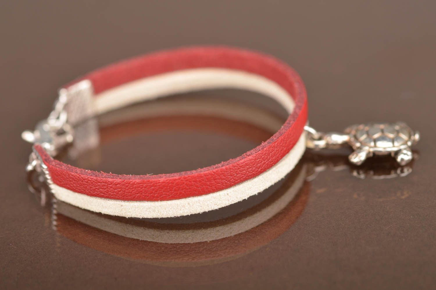 Handmade red and white leather wrist bracelet with turtle charm for kids photo 5