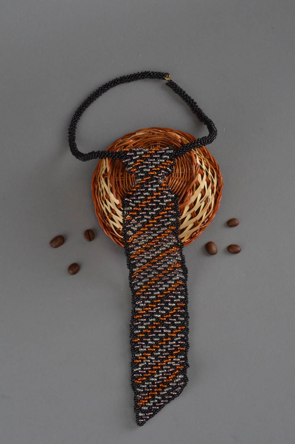 Collier en perles de rocailles fait main en forme de cravate brun noir photo 1
