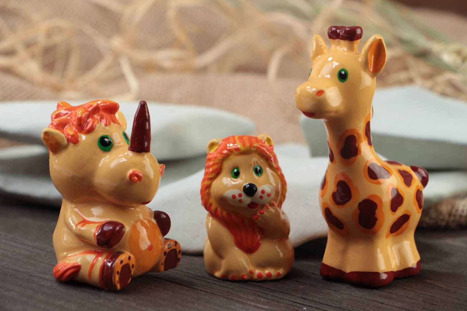 Ensemble de figurines en plâtre en forme d'animaux fait main 3 pièces décor photo 1