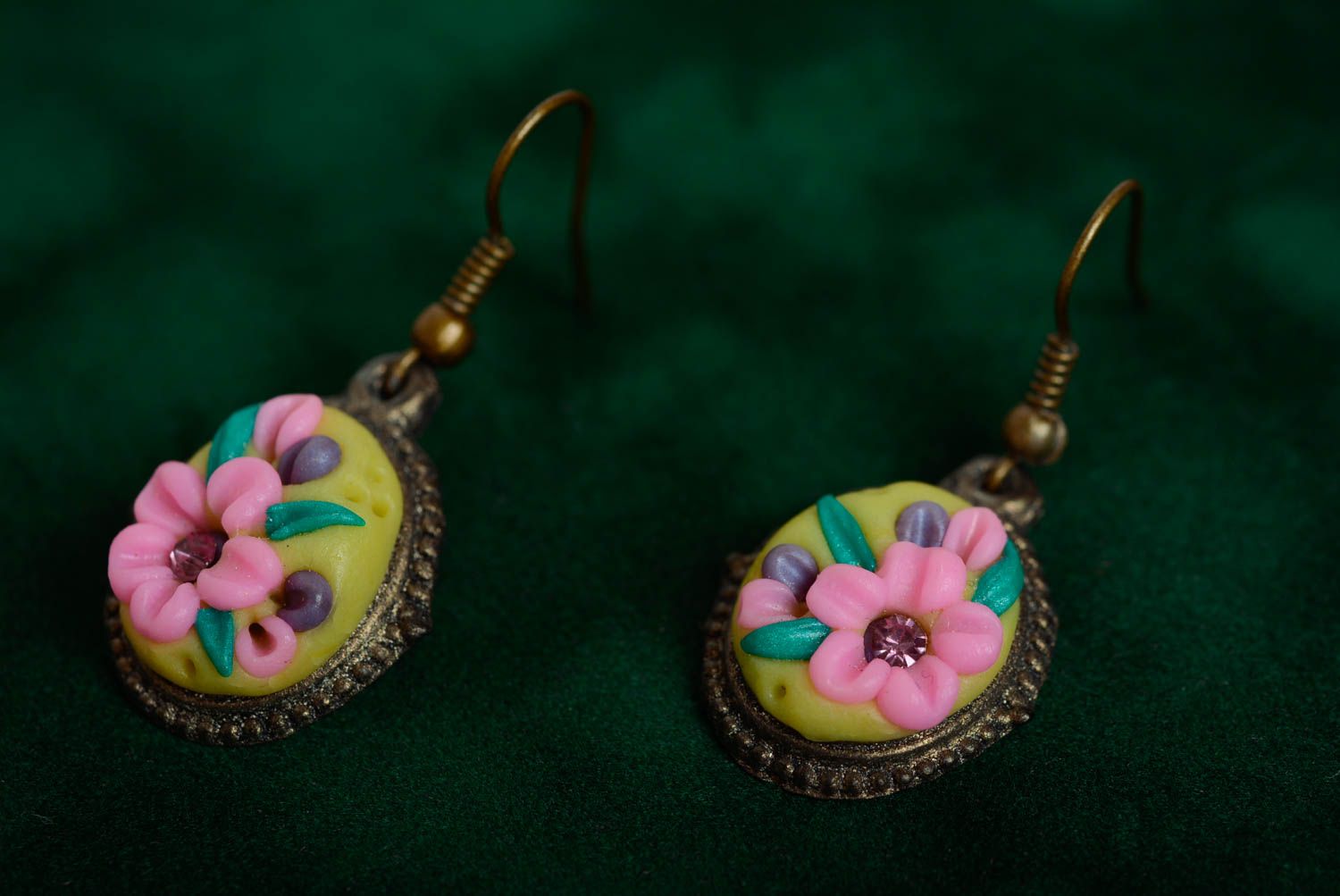 Handmade polymer clay earrings modeled in vintage style beautiful jewelry photo 3