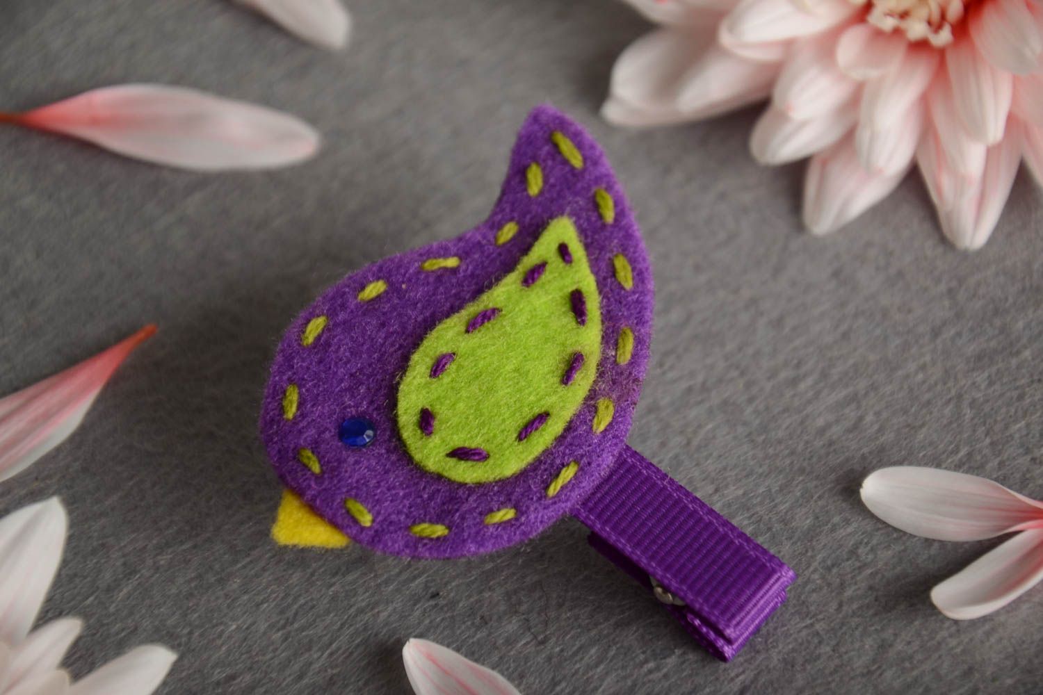 Designer purple hair clip made of fleece for baby handmade hair accessory photo 1