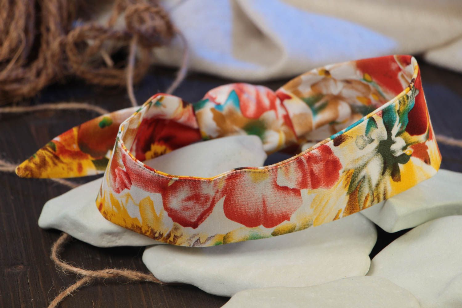 Bandeau avec noeud en tissu multicolore à motif floral pour cheveux fait main photo 1