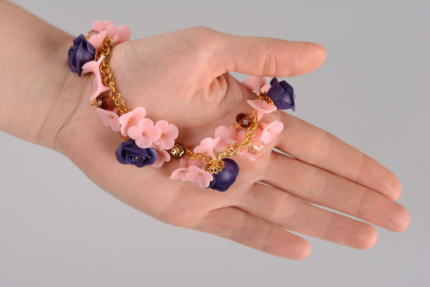 Bracelet en pâte polymère élégant fleurs fait main photo 6