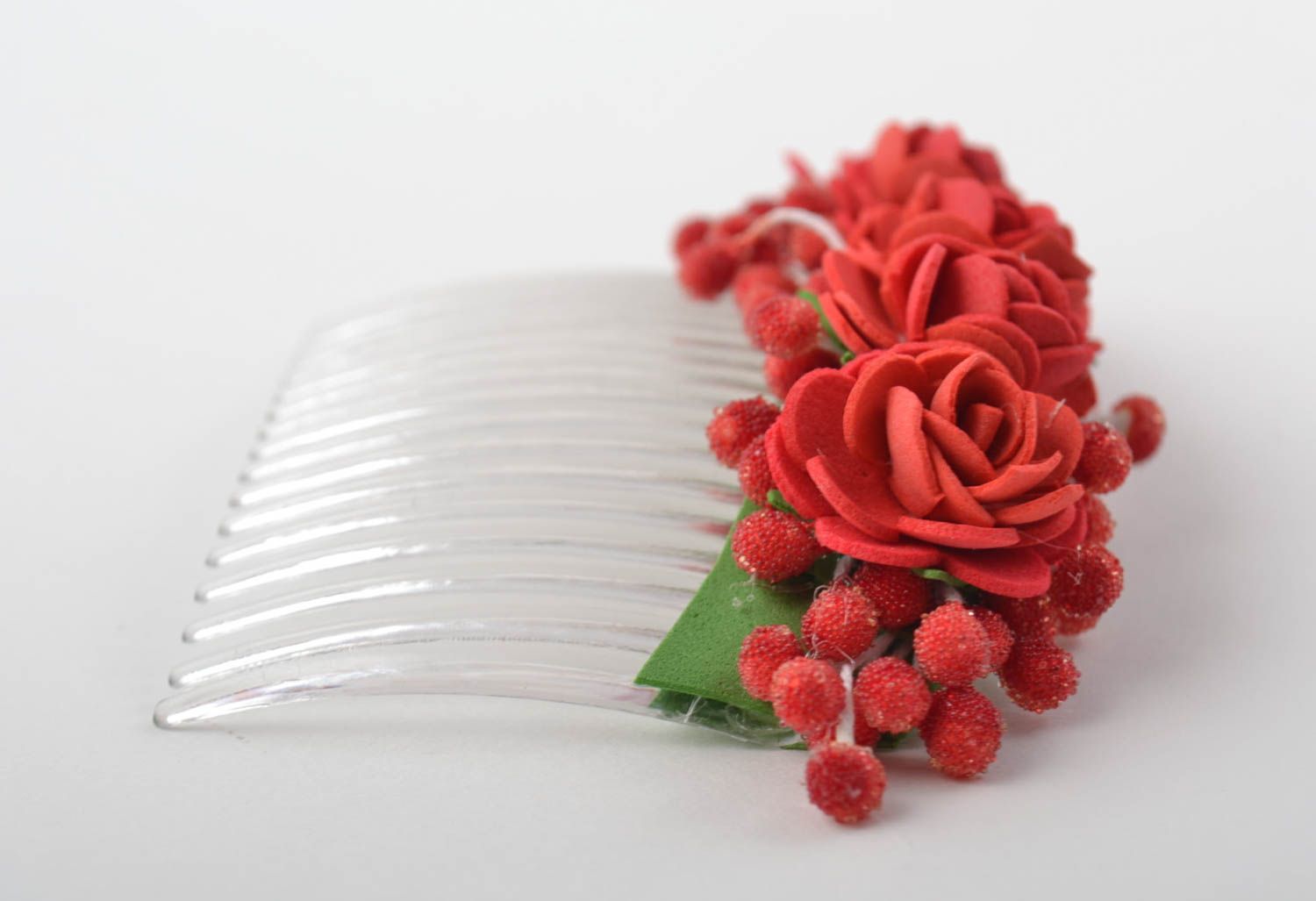 Peigne à cheveux fait main original en foamiran rouge avec roses accessoire photo 5