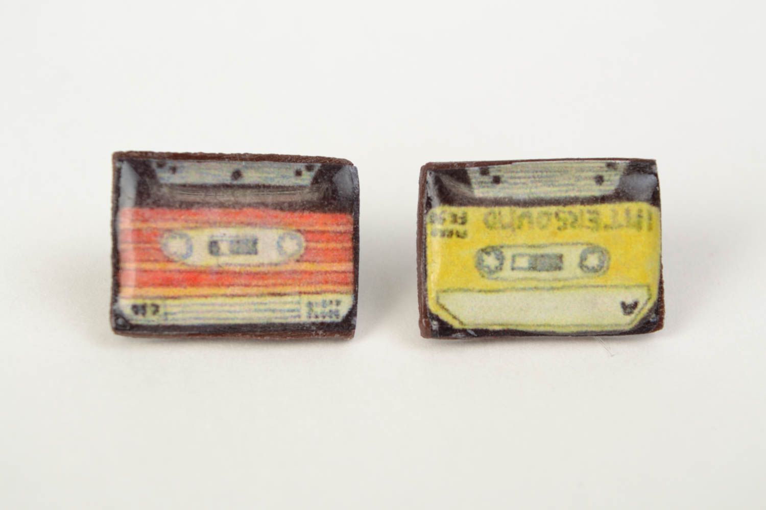Boucles d'oreilles cassettes puces en pâte polymère faites main serviettage photo 1