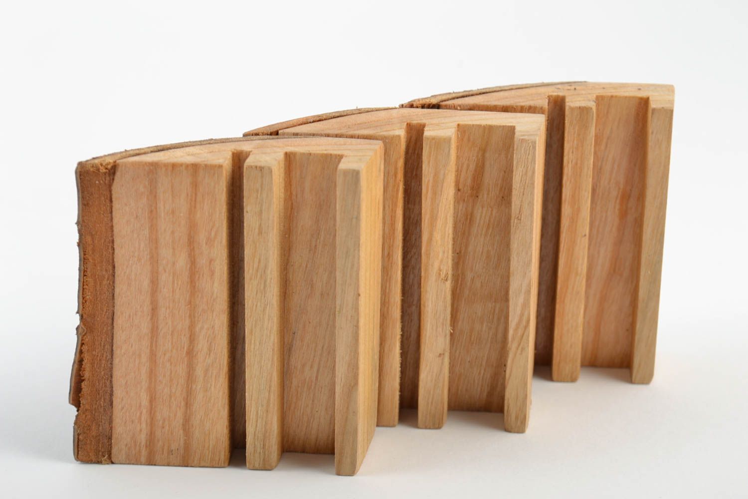 Stilvolles handmade Handyständer Set aus Holz 3 Stück für Geschenk im Öko Stil  foto 5