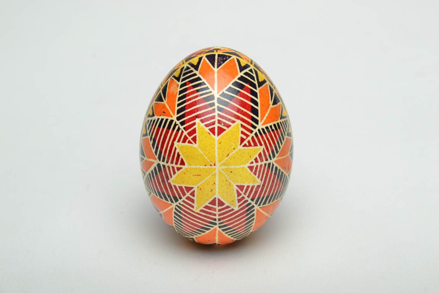 Handmade painted Easter egg photo 2