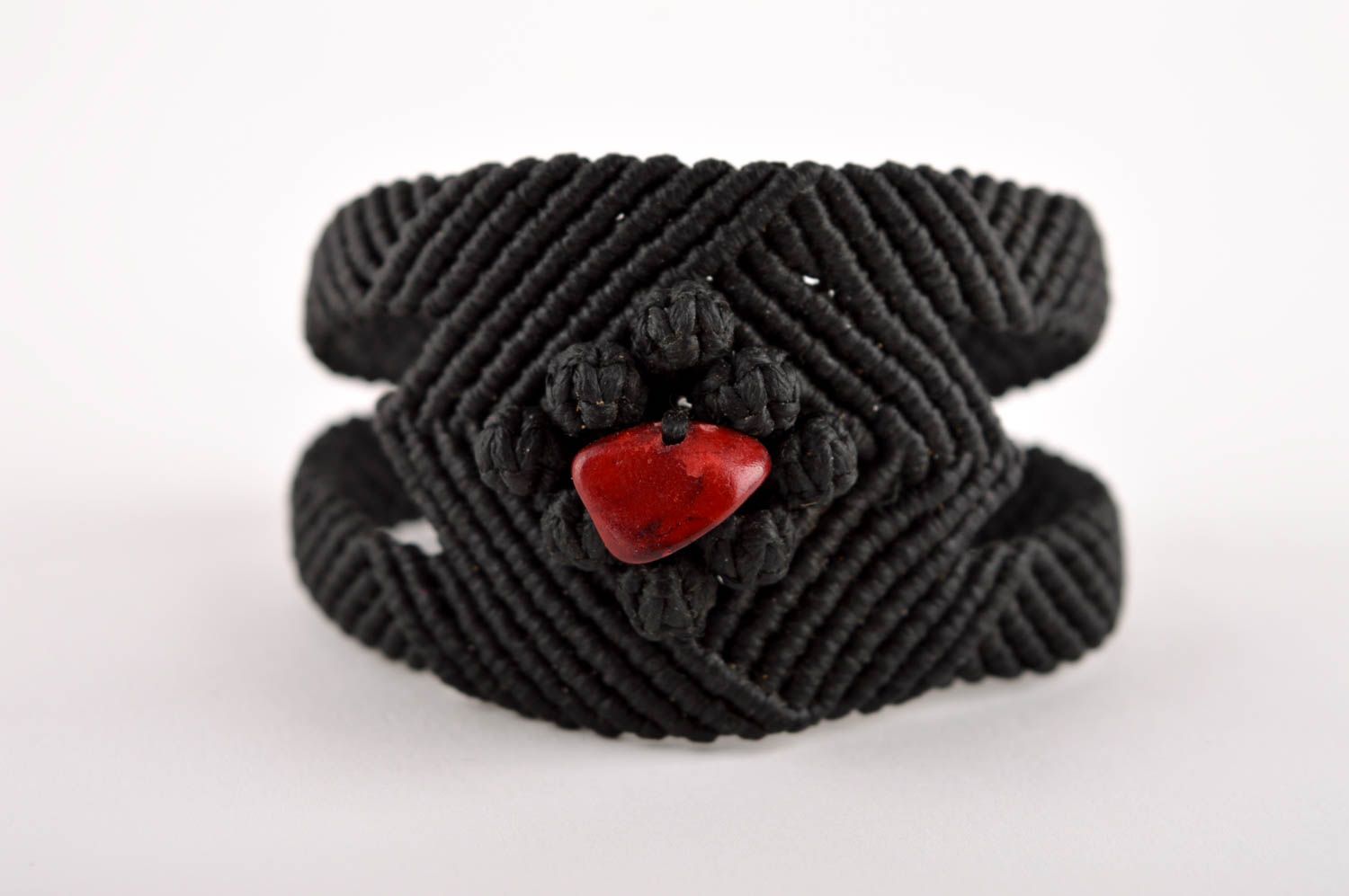 Makramee Armband handgefertigt exklusiver Schmuck Geschenk für Frauen schwarz foto 3