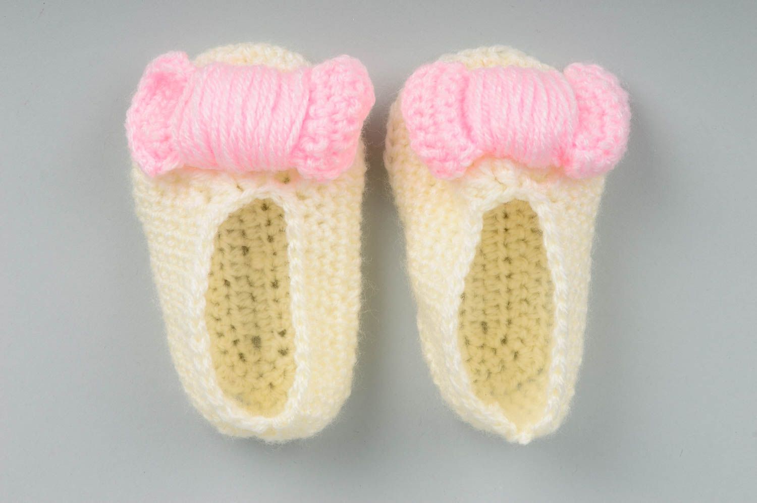 Crocheted handmade baby bootees unusual warm baby booties designer clothes photo 1