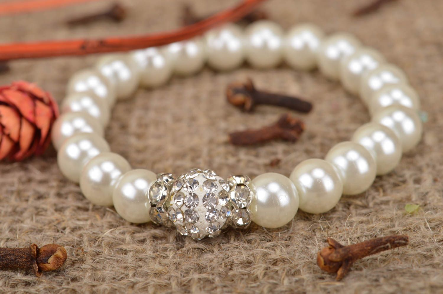Beads bracelet handmade accessory with sequins artificial pearl accessory photo 1