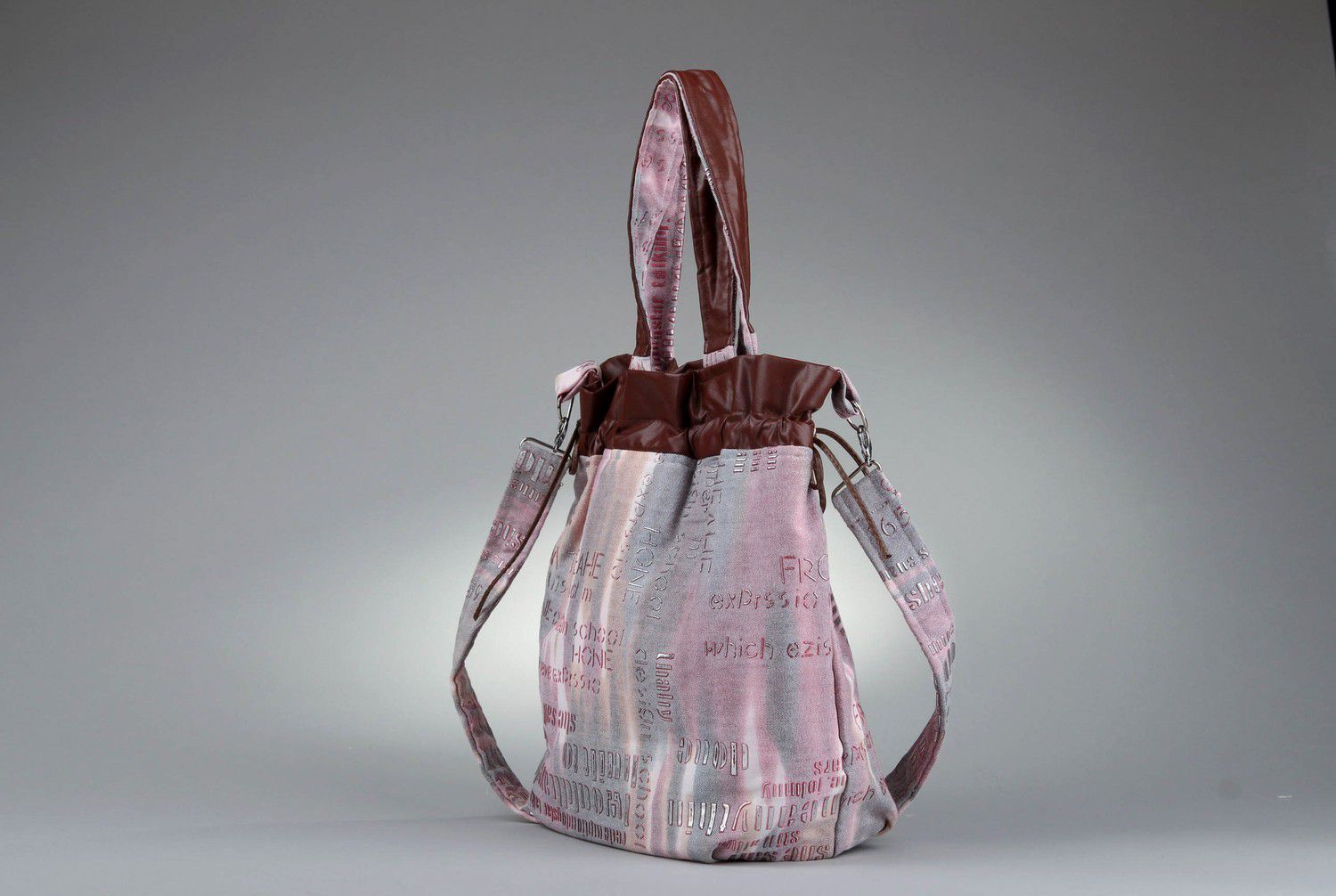 Bolsa textil de mujer hecha a mano foto 2