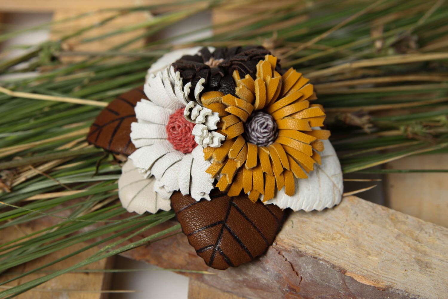 Haargummi für Mädchen handgeschaffen Deko Accessoire modisch Haargummi Blume foto 1