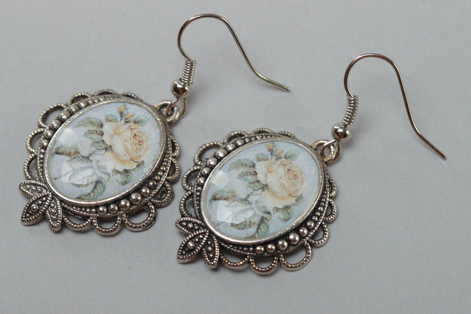 Beautiful handmade earrings made of glass glaze in vintage style with flowers photo 2