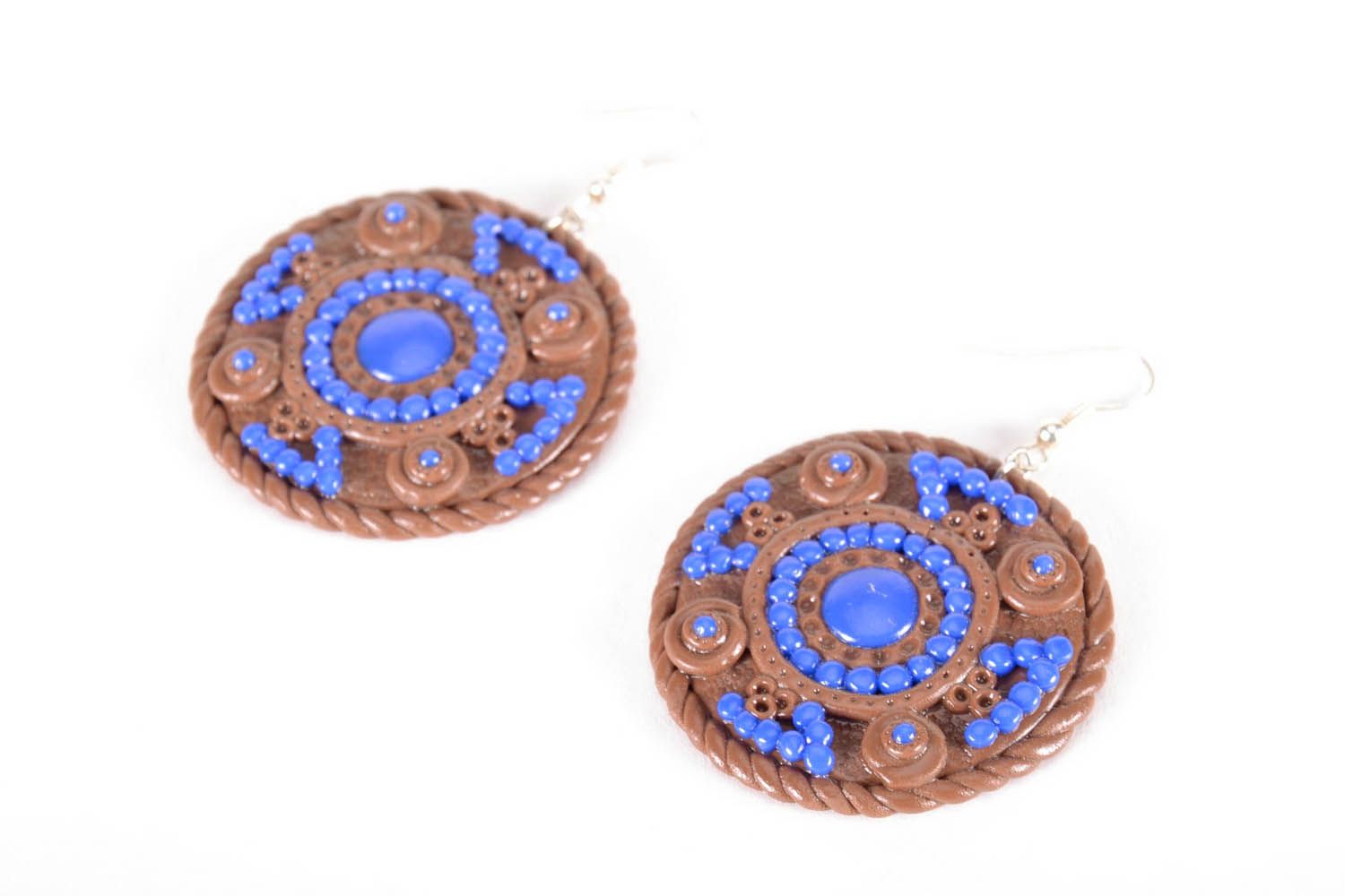 Round earrings in ethnic style photo 1