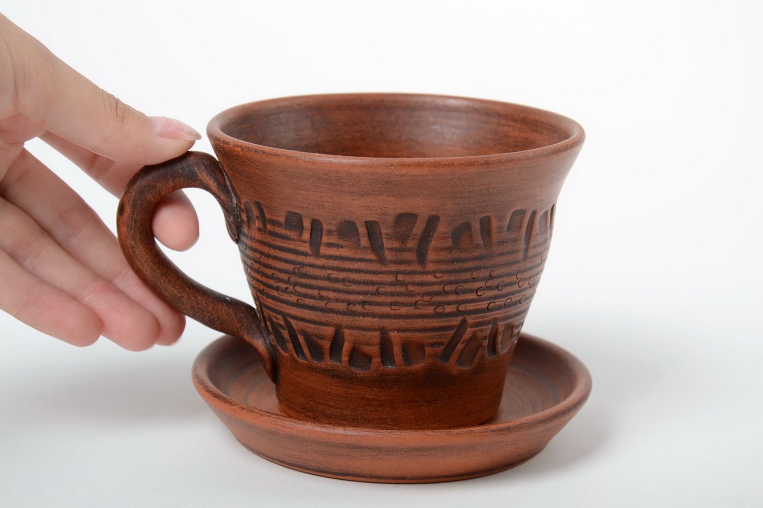 Braune Keramik Tasse mit Untertasse 300ml Milchbrennen Technik Handarbeit foto 2