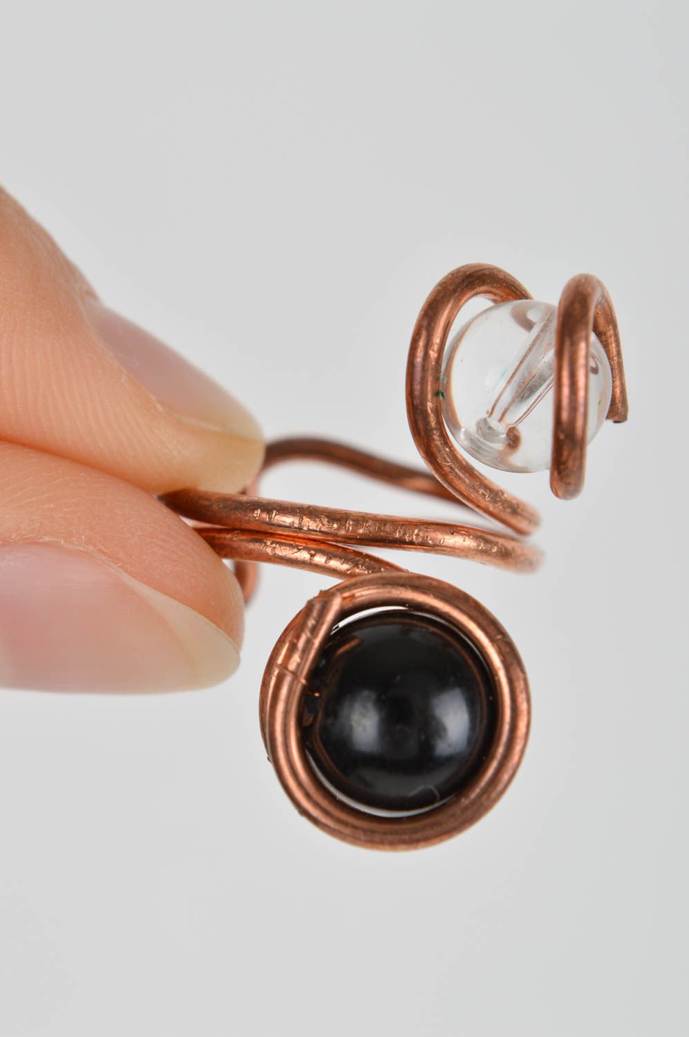 Красивое кольцо ручной работы необычное кольцо из меди женское кольцо с бусиной фото 3