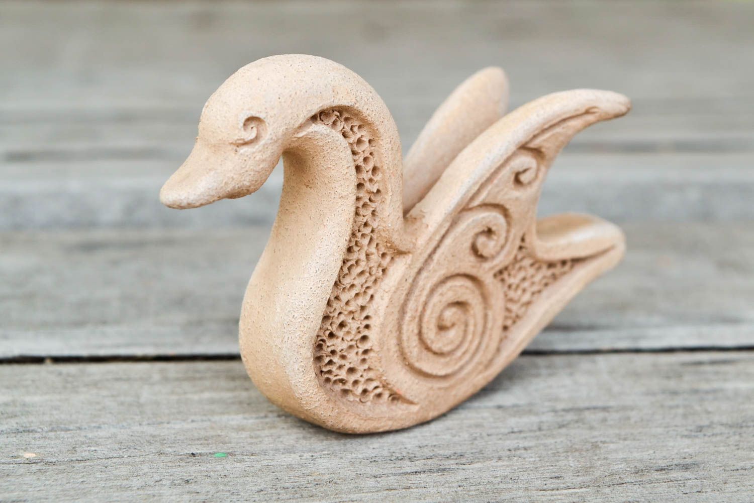 Свистулька из глины ручной работы керамическая свистулька птица глиняная игрушка фото 1