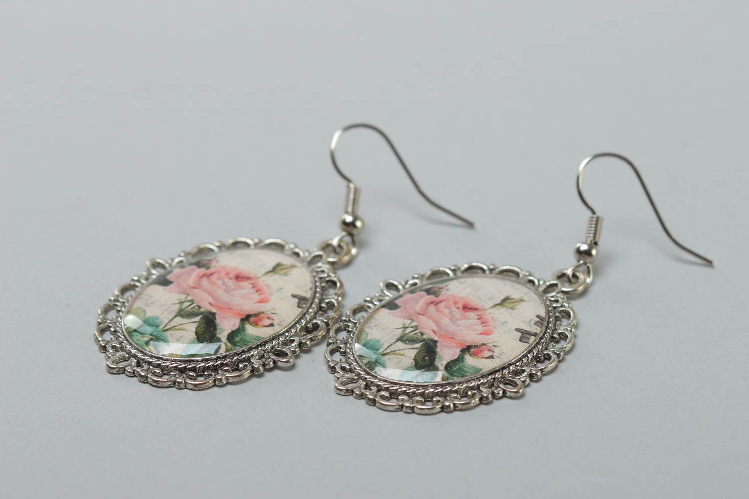 Handmade stylish trandy glass glaze earrings with roses beautiful handmade oval accessory photo 3
