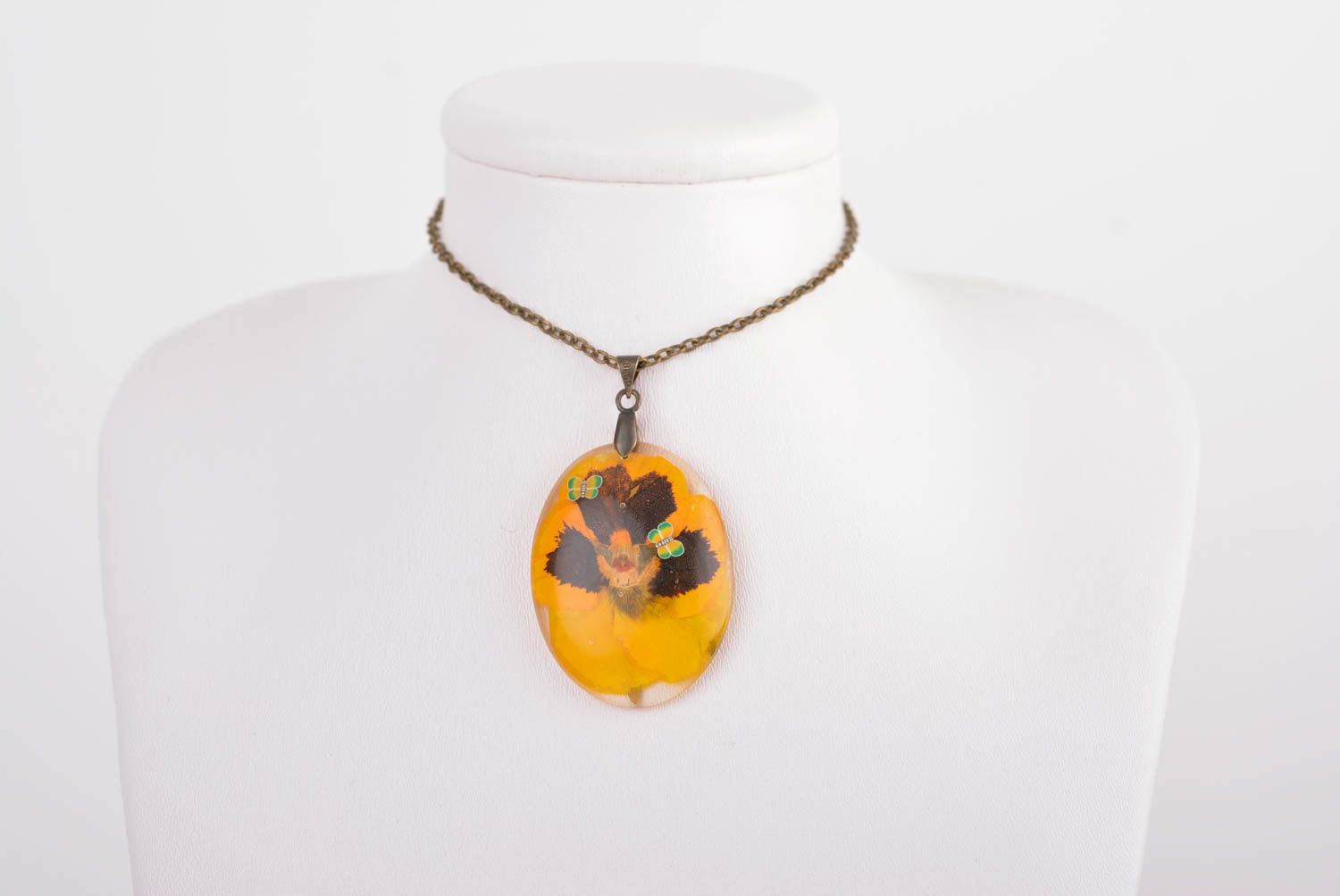 Unusual handmade epoxy pendant with real flowers trendy jewelry designs photo 2