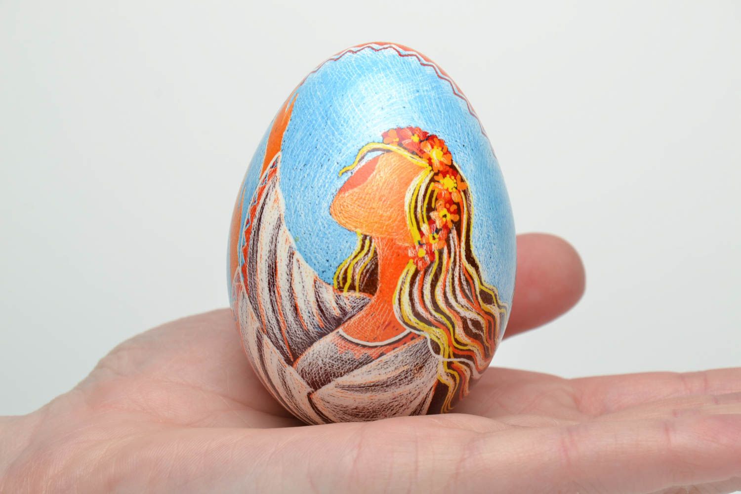 Designer painted egg decorated using wax technique photo 5