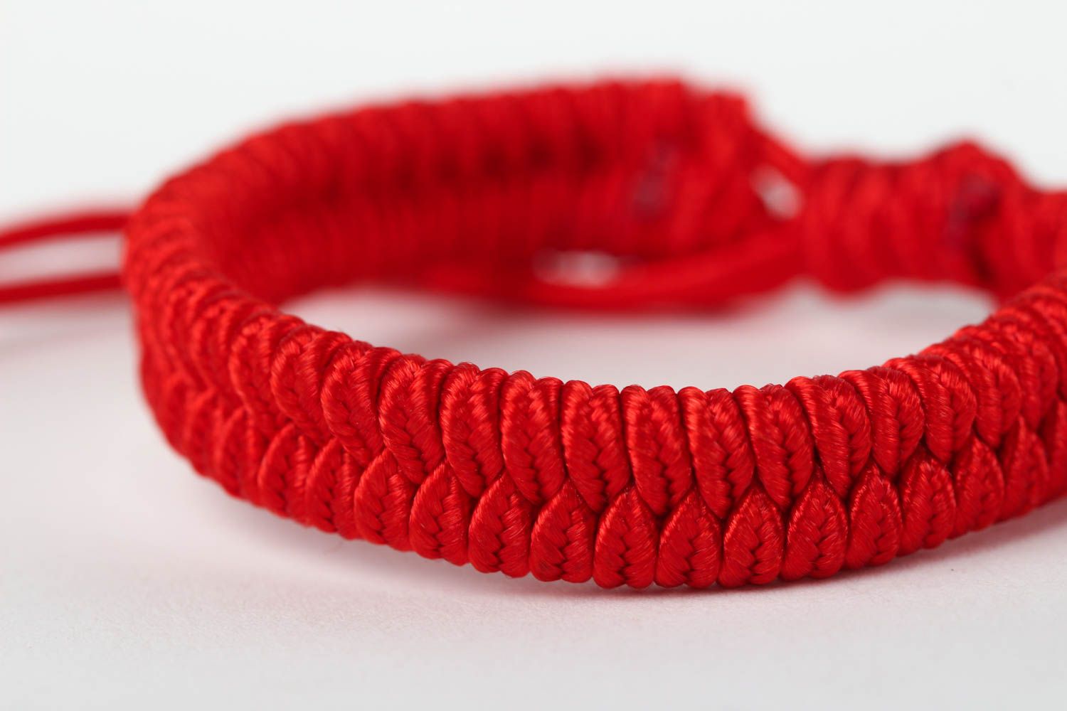 Handmade Schmuck geflochtenes Armband Accessoire für Frauen Schmuck in Rot  foto 3