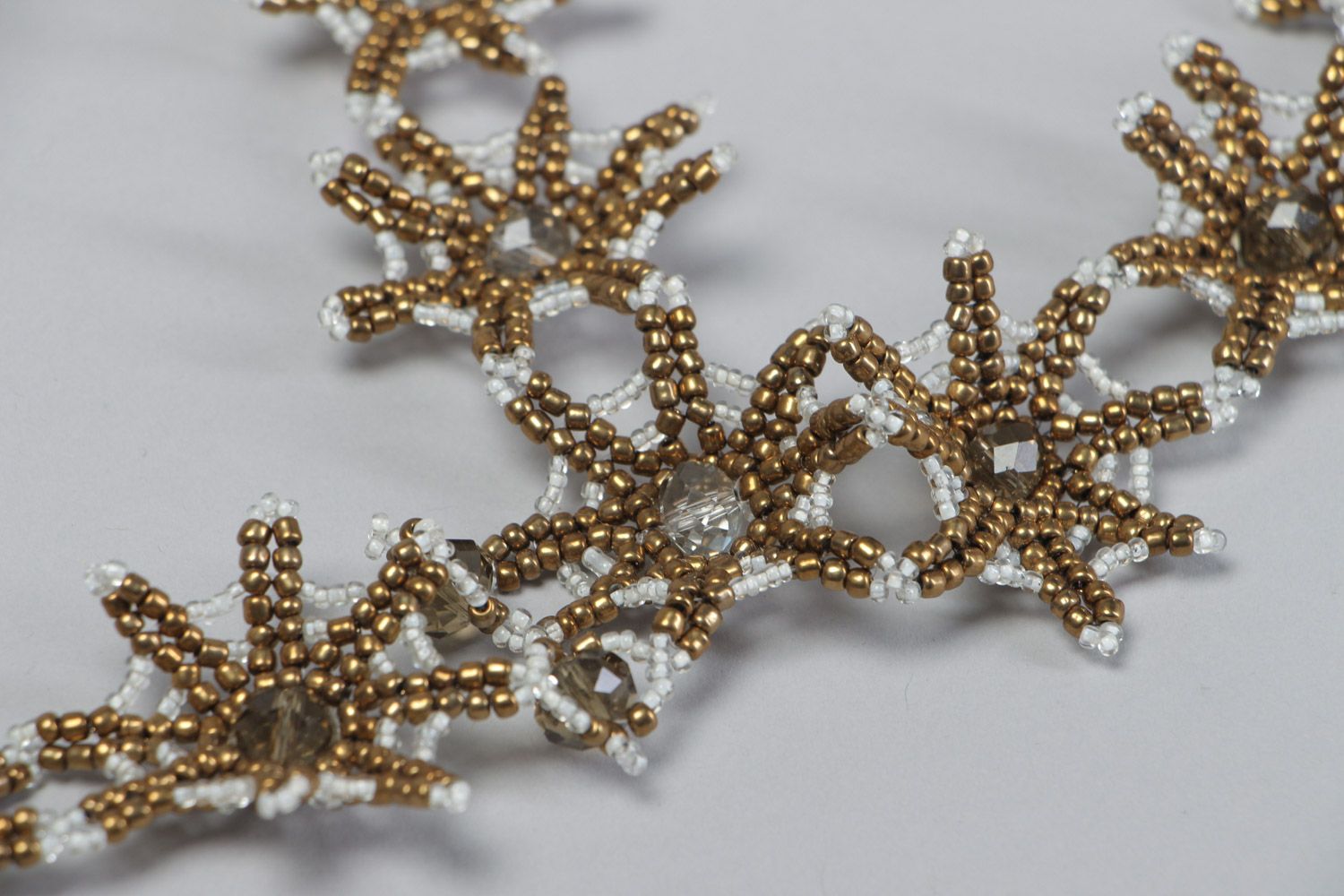Collar de abalorios y cuentas artesanal largo original de moda de color de oro foto 4
