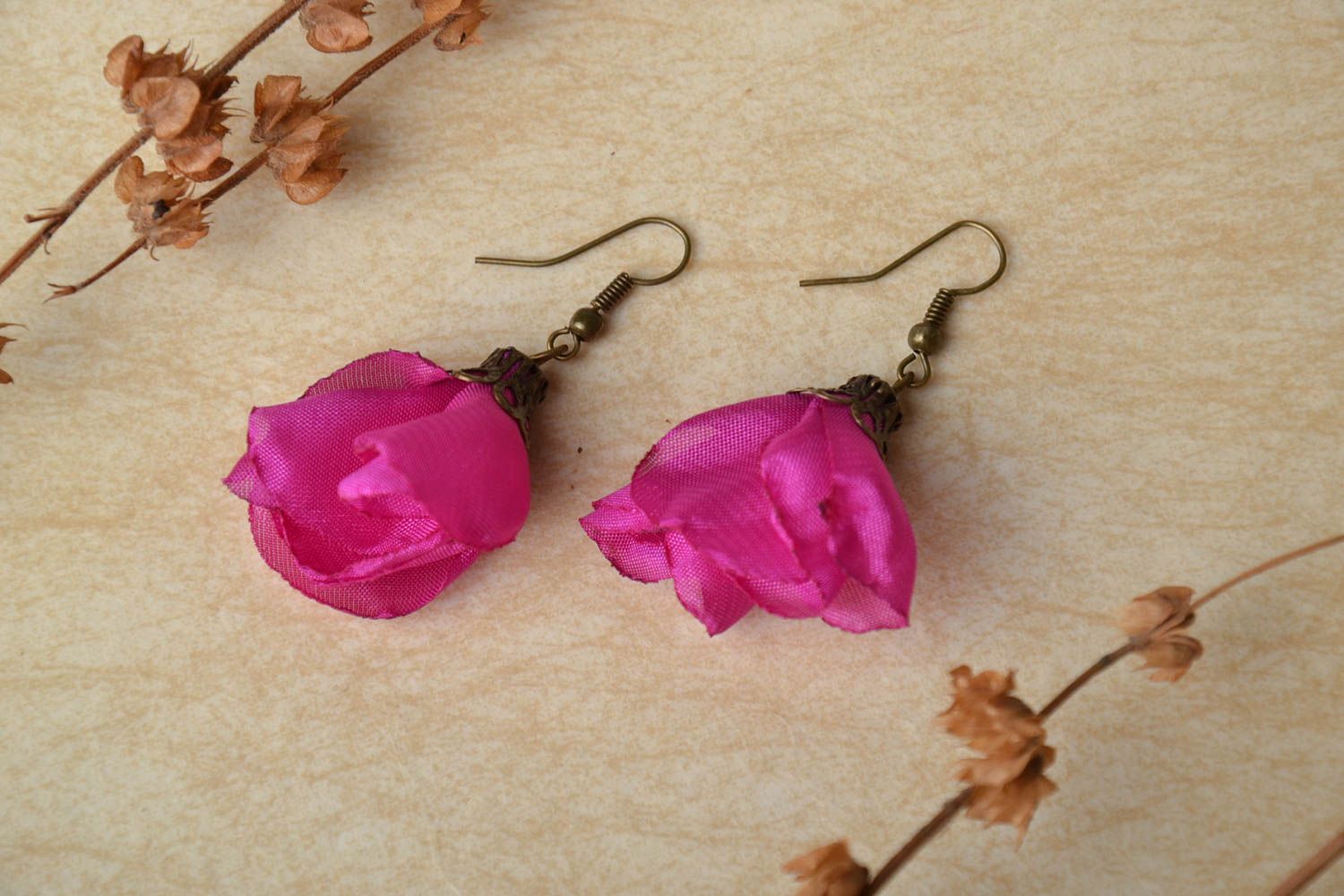 Satin ribbon earrings Rose Petals photo 1