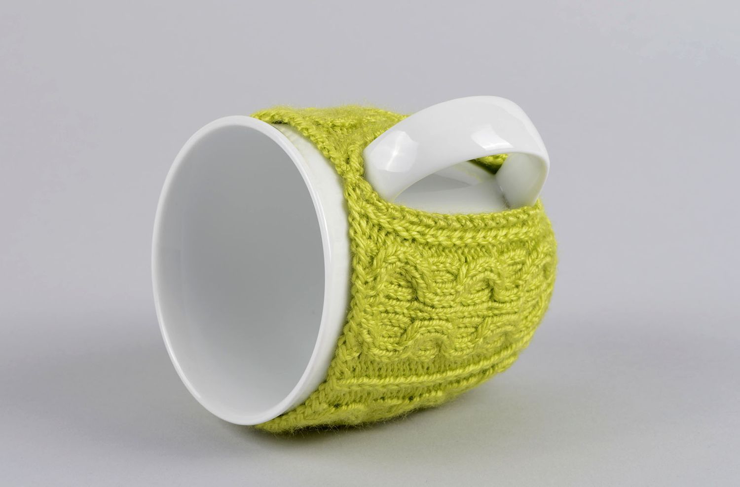 White coffee ceramic cup with knitted lime cover 0,67 lb photo 2