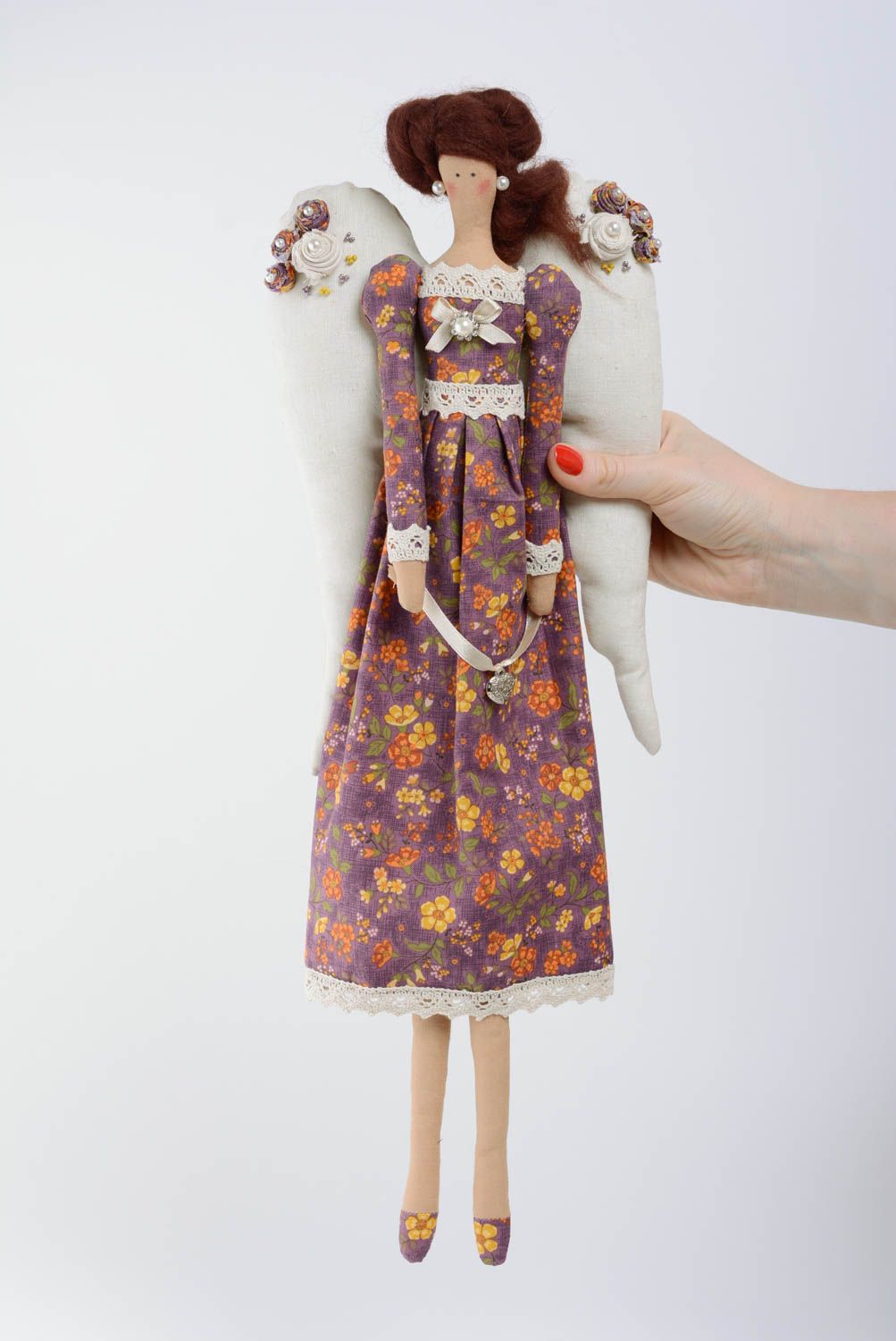Poupée en tissu faite main molle originale décorative Ange en robe à fleurs photo 4