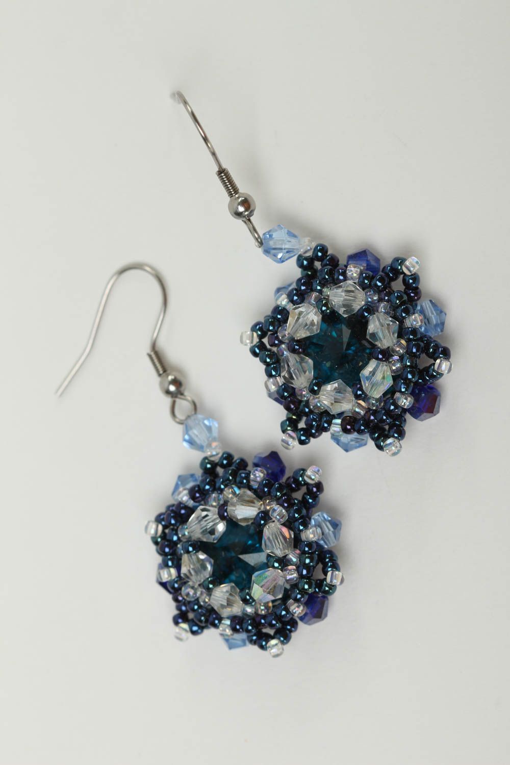 Handmade stylish earrings beaded interesting jewelry cute unusual jewelry photo 2