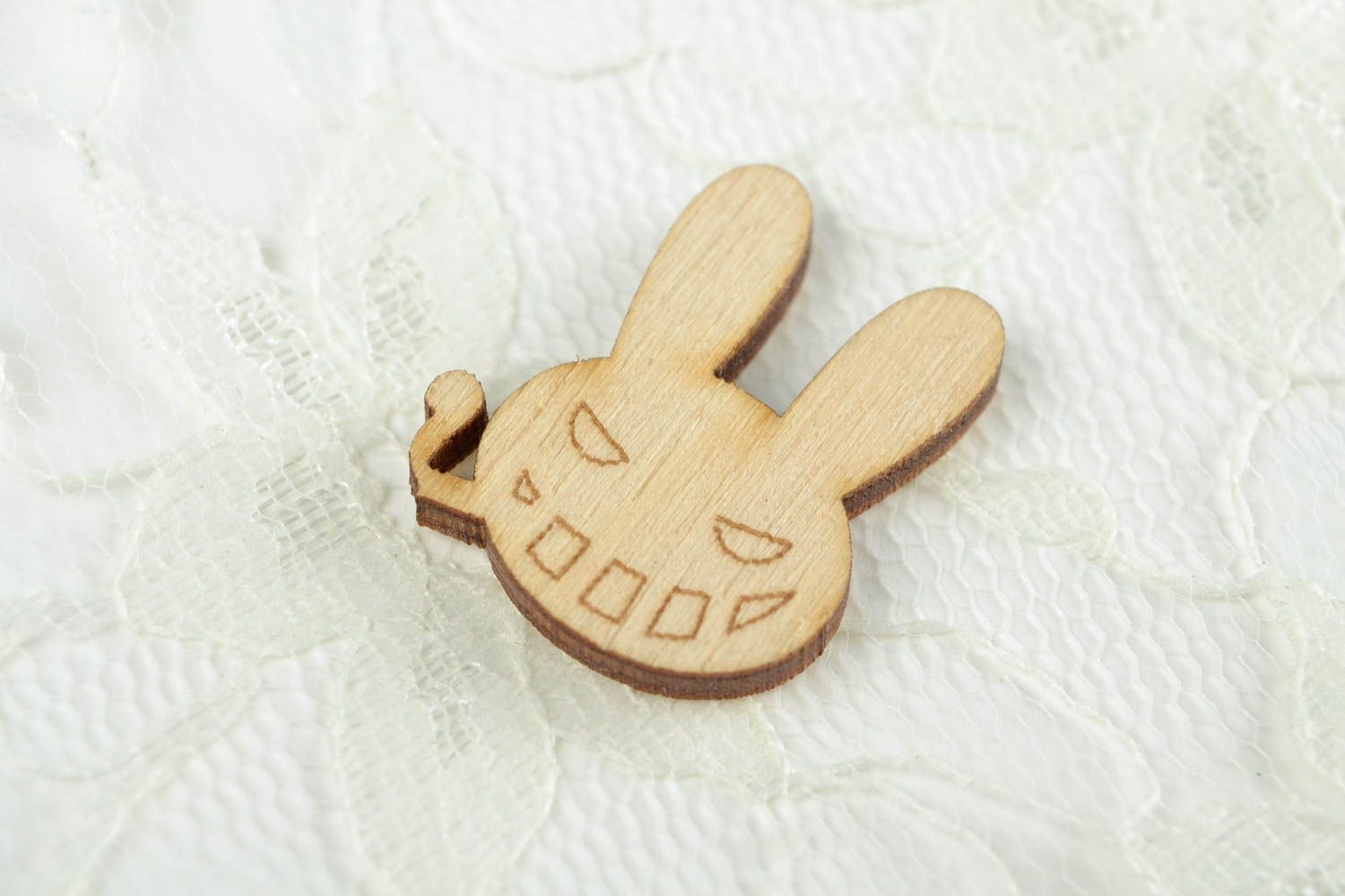 Handgemachte Holzrohling zum Bemalen Holz Figur drolliger Hase Miniatur Figur foto 1