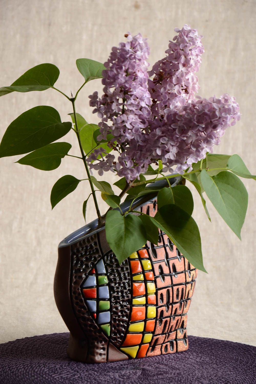 Необычная полуфарфоровая ваза из глины ручной работы расписанная пигментами 1 л фото 1