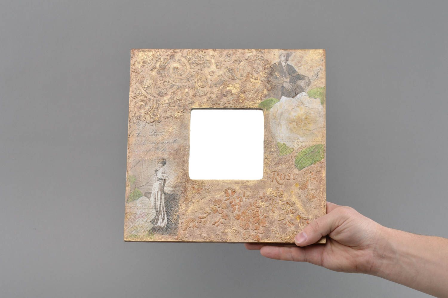 Зеркало в технике декупаж квадратное в деревянной раме ручной работы коричневое фото 4