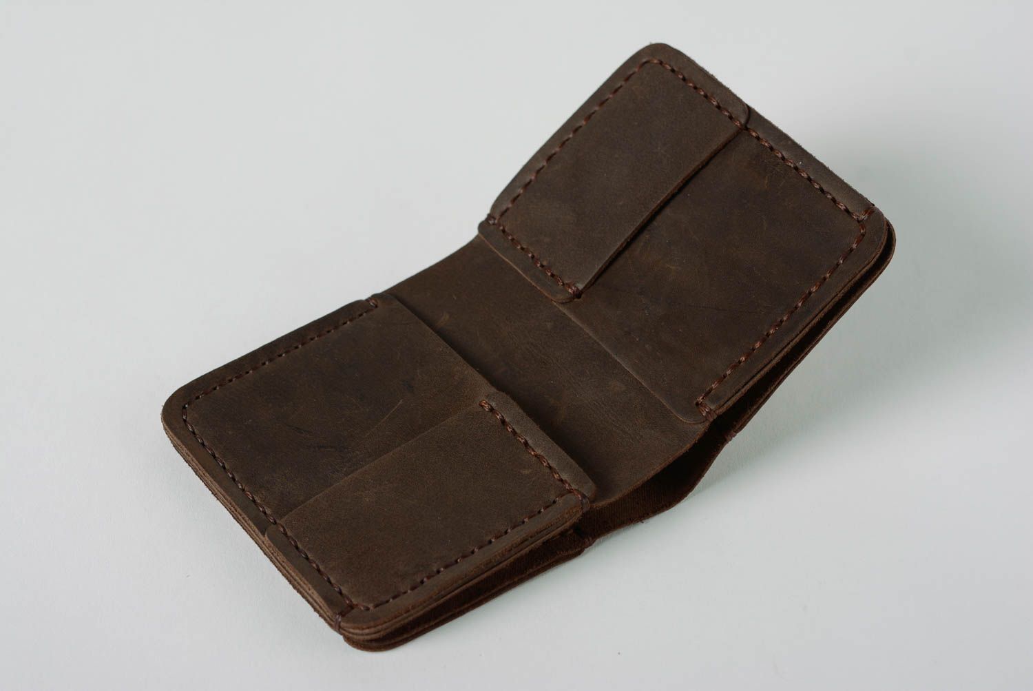 Handmade small designer genuine leather wallet of dark brown color for men photo 3