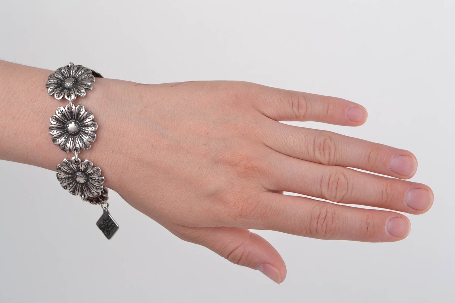 Beautiful handmade women's metal bracelet with unusual design Camomiles photo 1
