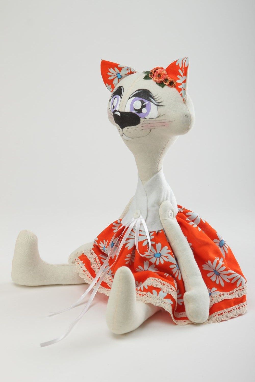 Juguete artesanal decorativo regalo para niña gata de peluche con vestido  foto 4