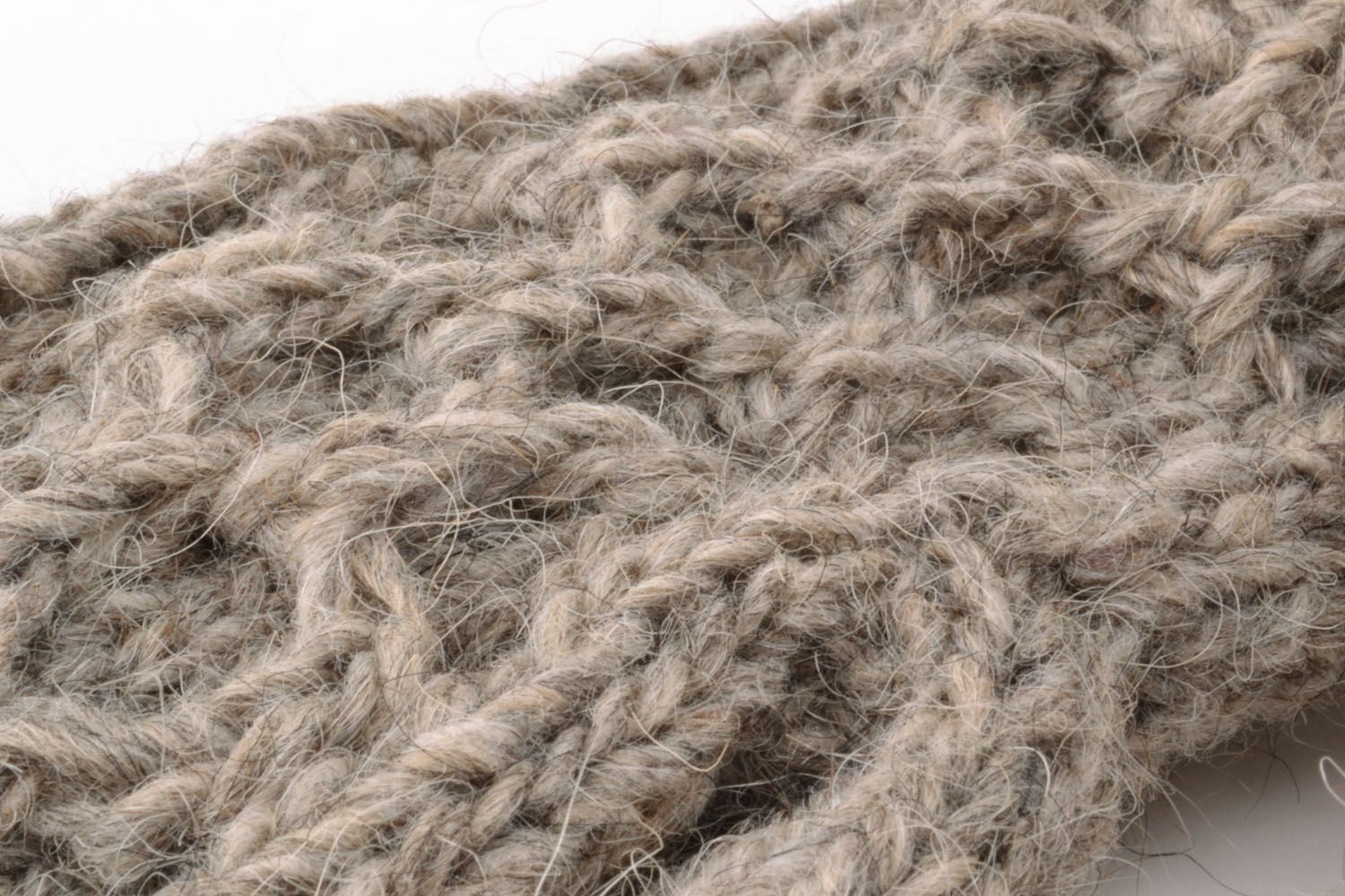 Manoplas de lana tejidas a mano grises foto 4